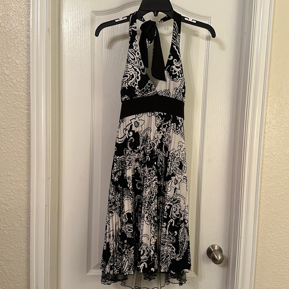 Speechless Dresses & Skirts - Speechless halter dress size M